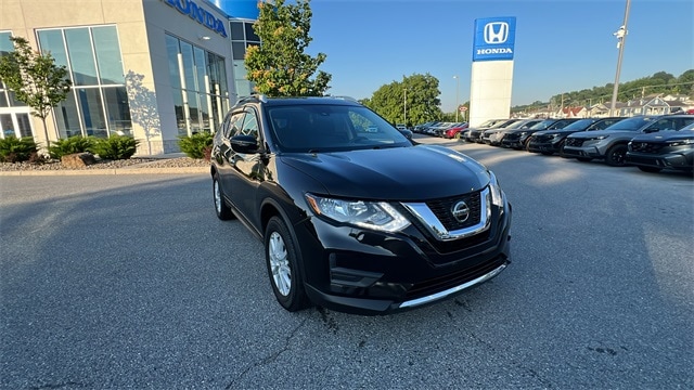Used 2019 Nissan Rogue SV with VIN KNMAT2MV7KP546642 for sale in Altoona, PA