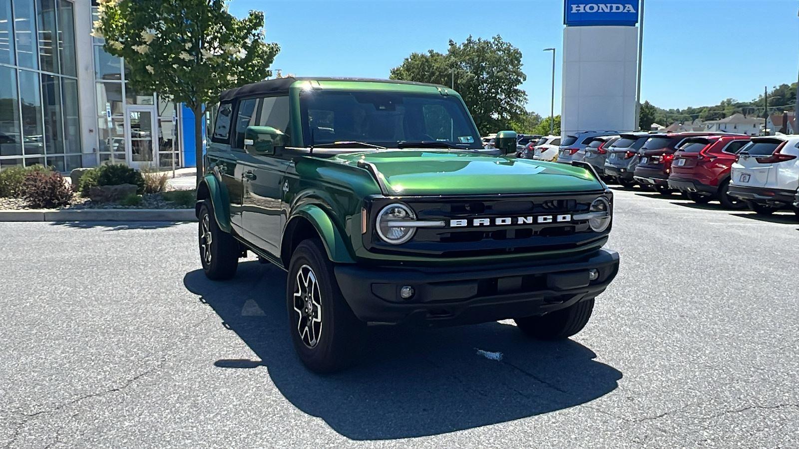 2025 Ford Bronco Outer Banks 4x4's photo