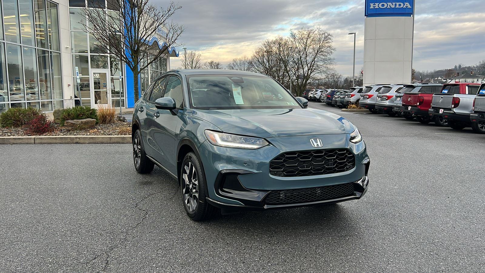 2026 Honda HR-V EX-L's photo