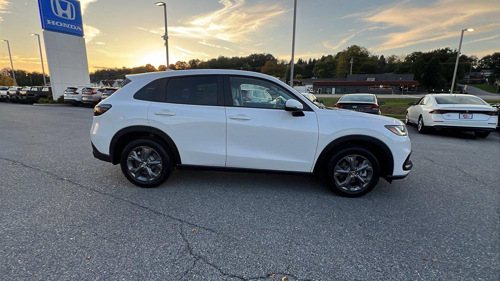 New 2027 Honda HR-V LX SUV
