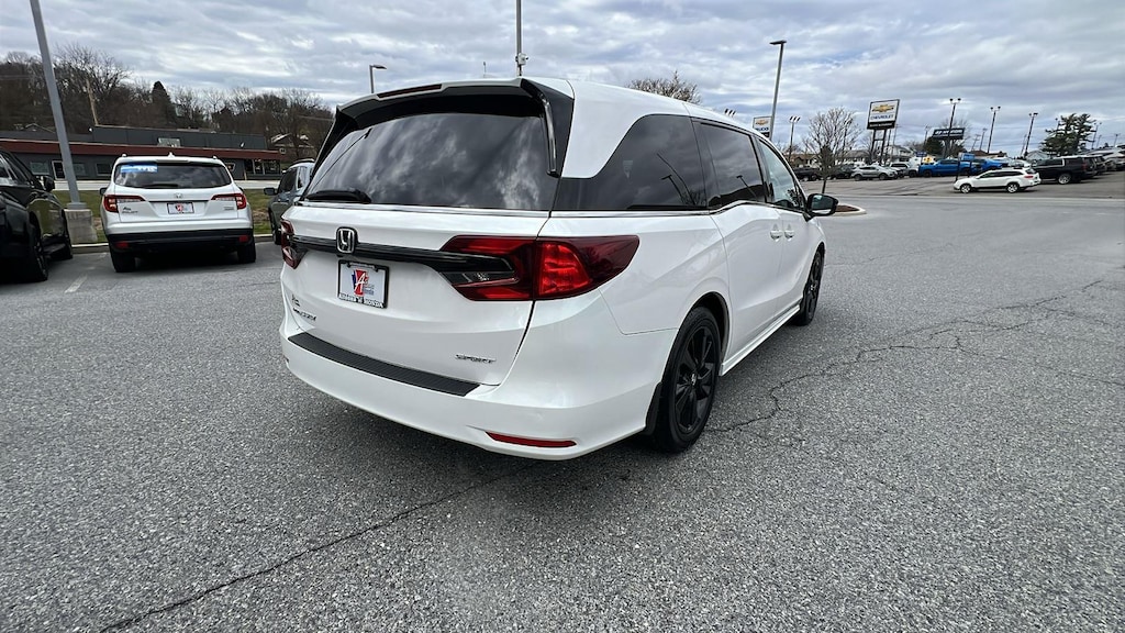 Certified 2024 Honda Odyssey Sport Van