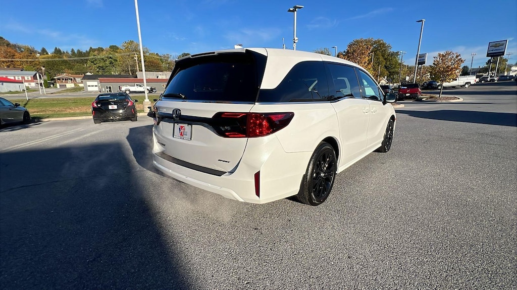 New 2026 Honda Odyssey Sport-L Van Passenger