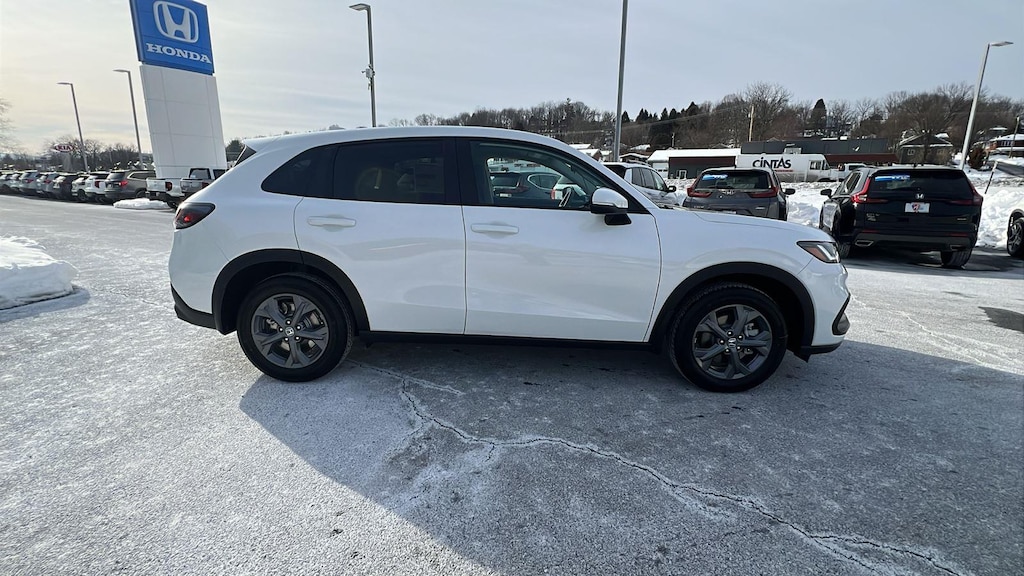 New 2026 Honda HR-V LX SUV