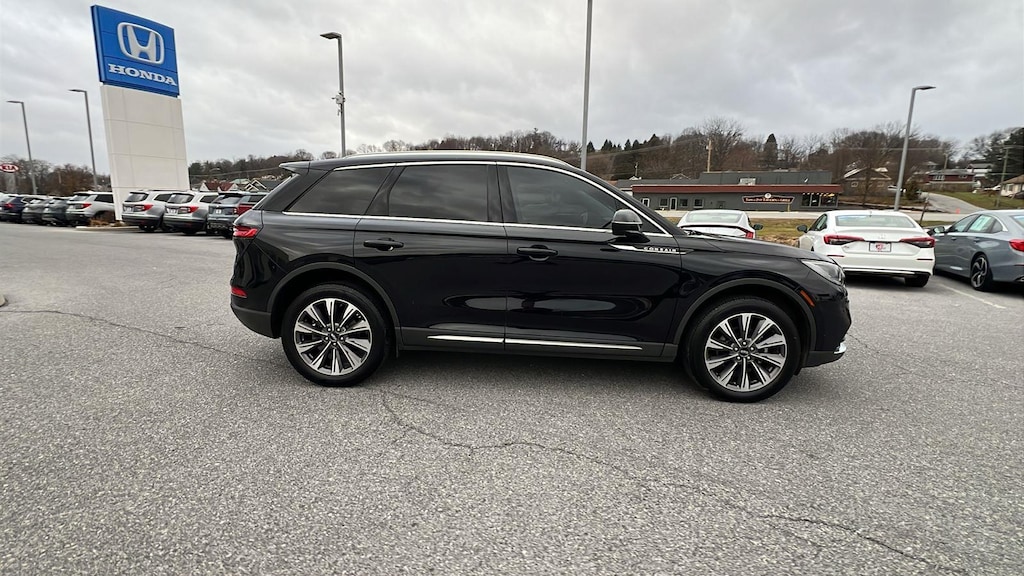 Used 2022 Lincoln Corsair Reserve SUV