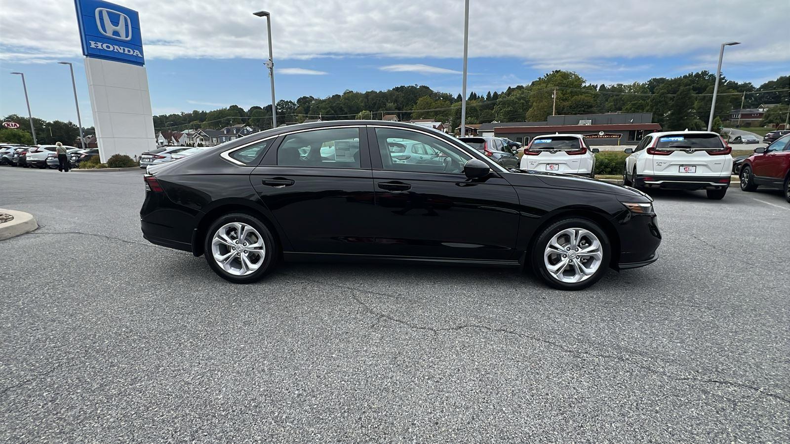 2025 Honda Accord LX photo 2