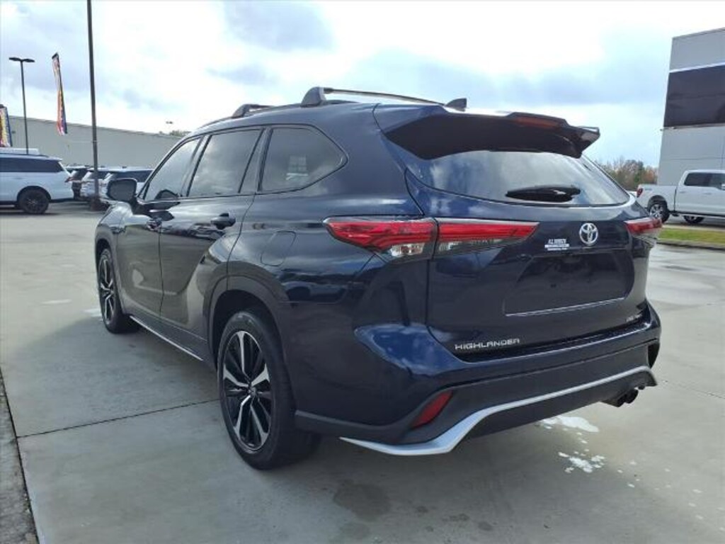 Used 2021 Toyota Highlander XSE SUV