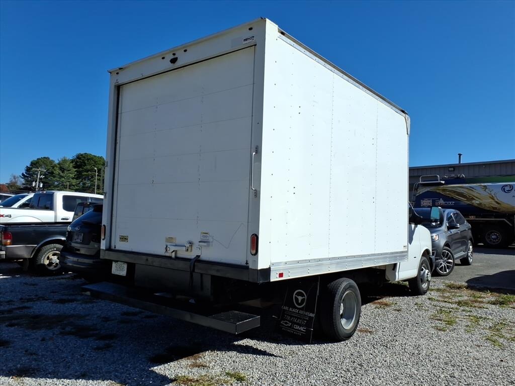 Used 2019 Chevrolet Express Cutaway Work Van Chassis Truck