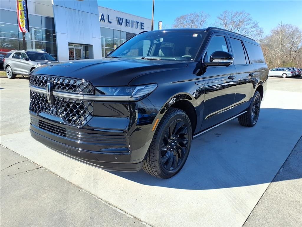 2026 Lincoln Navigator Reserve's photo