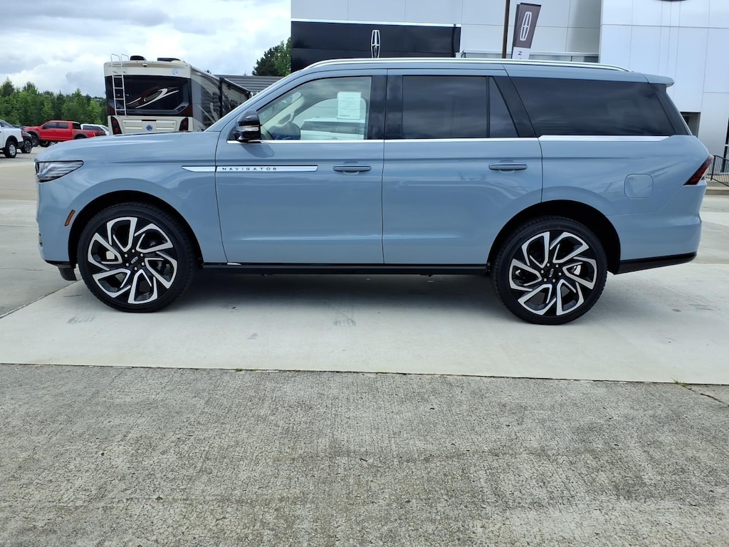 New 2027 Lincoln Navigator Reserve SUV
