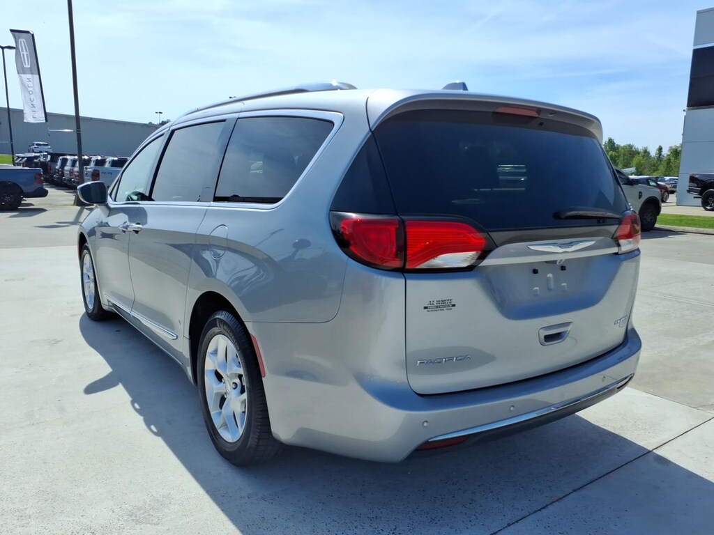 Used 2020 Chrysler Pacifica Limited Passenger Van
