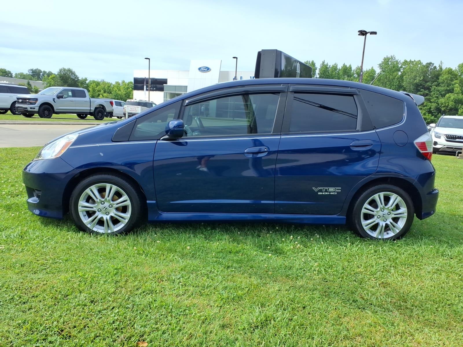 Used 2009 Honda Fit Sport with VIN JHMGE88419S031277 for sale in Manchester, TN