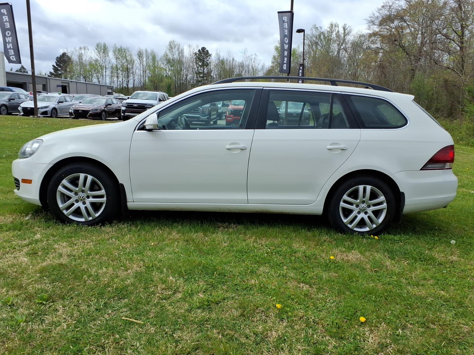 Used 2013 Volkswagen Jetta SportWagen TDI with VIN 3VWPL7AJ5DM668091 for sale in Manchester, TN