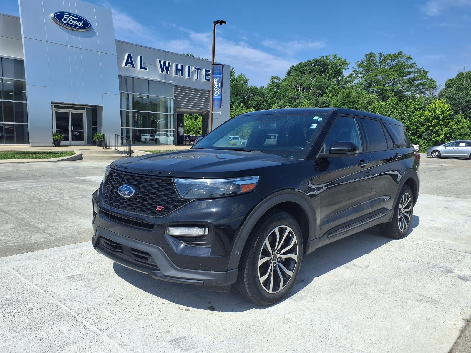 2021 Ford Explorer ST 4WD's photo