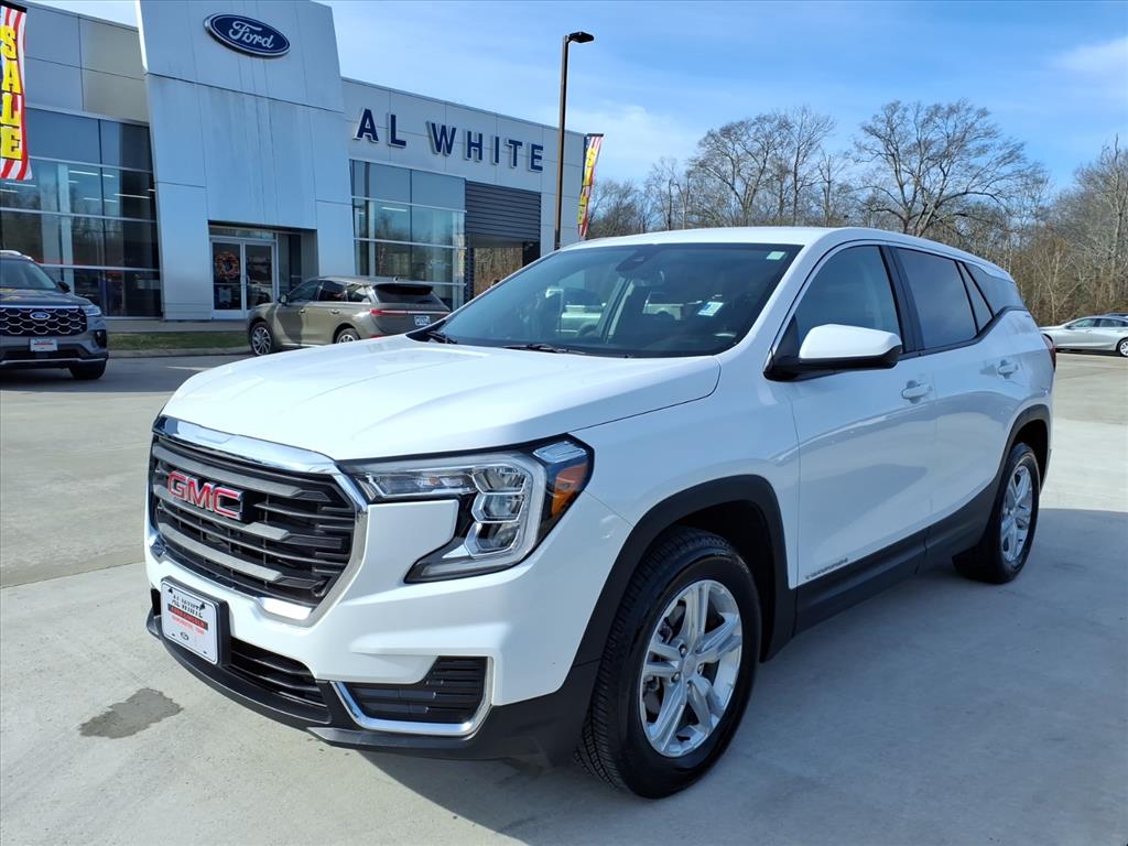 2024 GMC Terrain SLE's photo