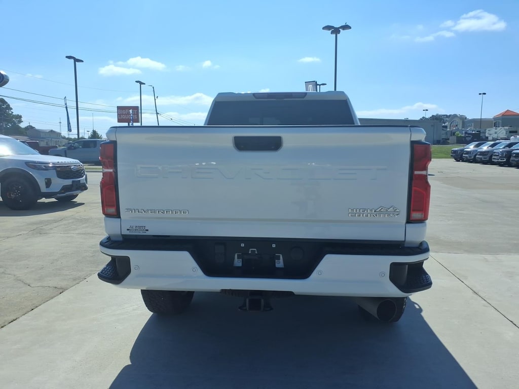 Used 2024 Chevrolet Silverado 2500HD High Country Crew Cab Short Bed Truck