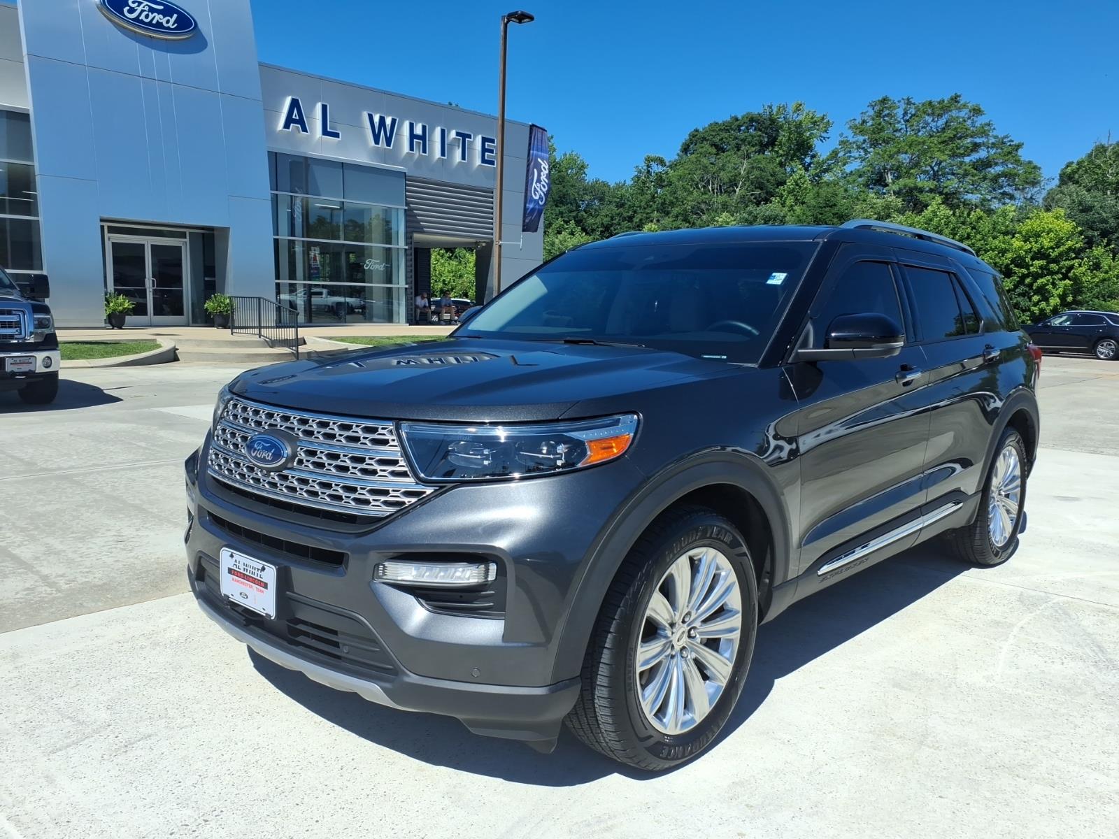 2020 Ford Explorer Limited RWD's photo
