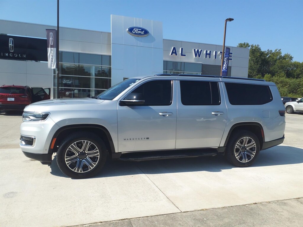 Used 2024 Jeep Wagoneer L Series II SUV