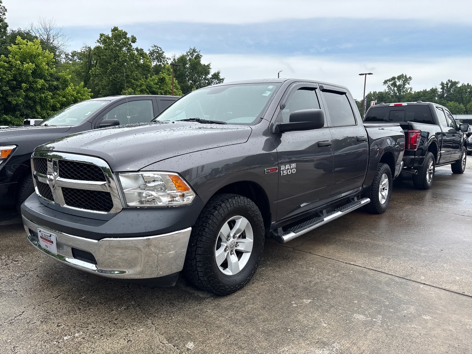 2017 RAM 1500 Tradesman Crew Cab 5'7's photo