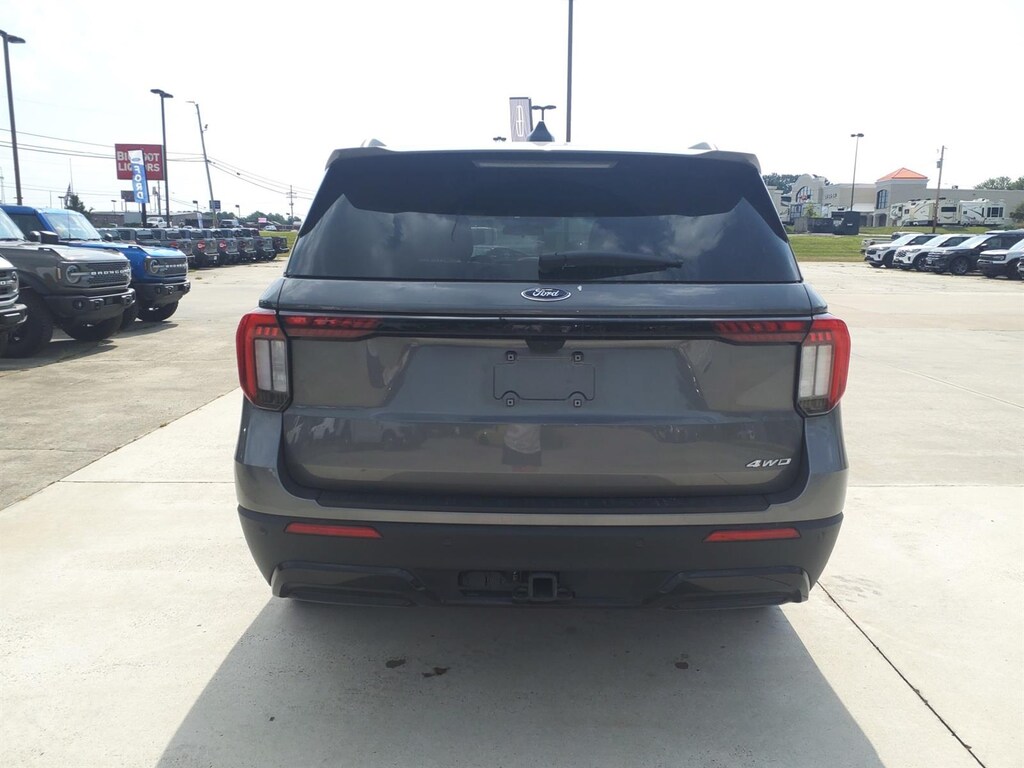Used 2025 Ford Explorer ST-Line SUV