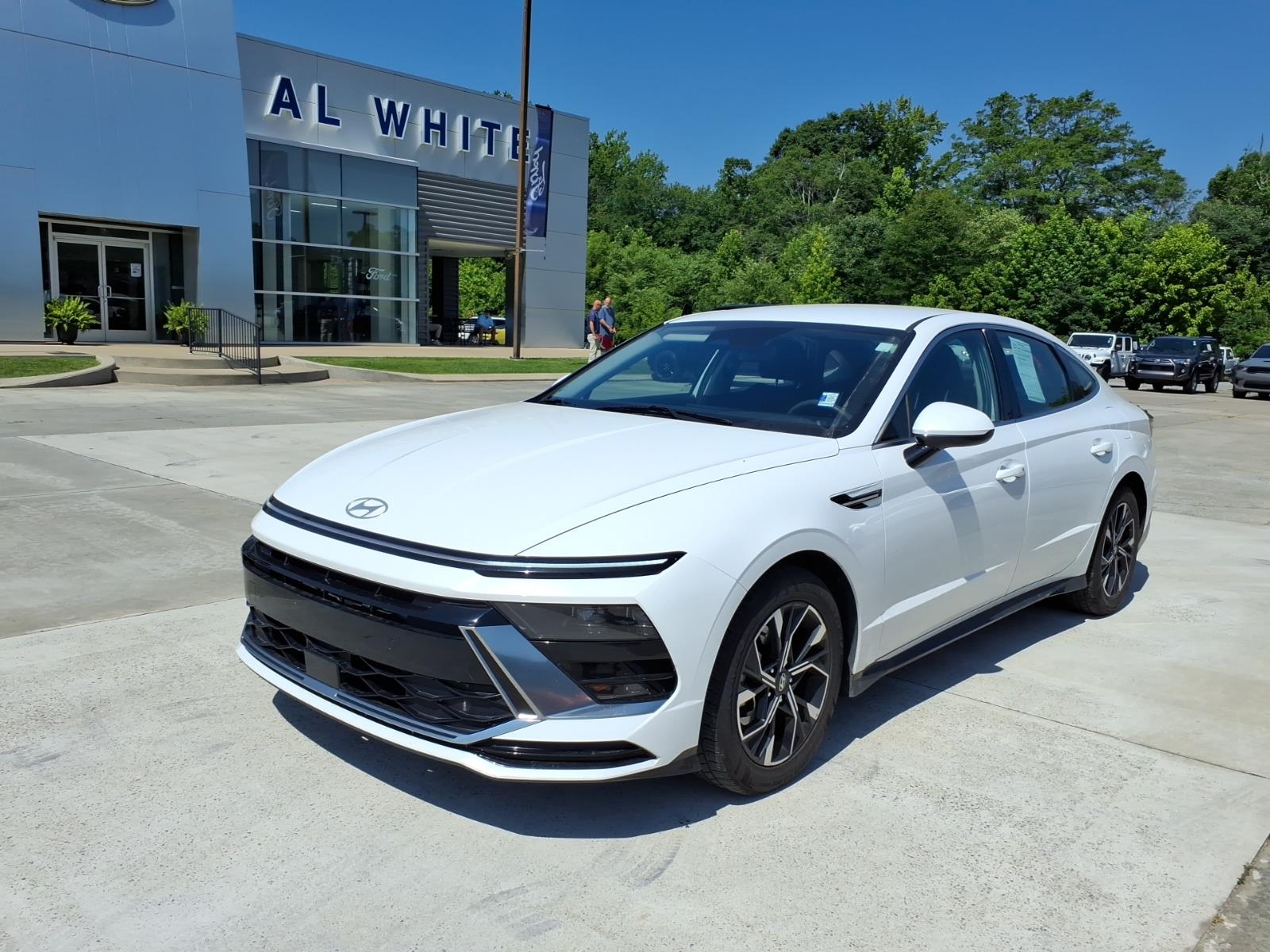 2024 Hyundai Sonata SEL's photo