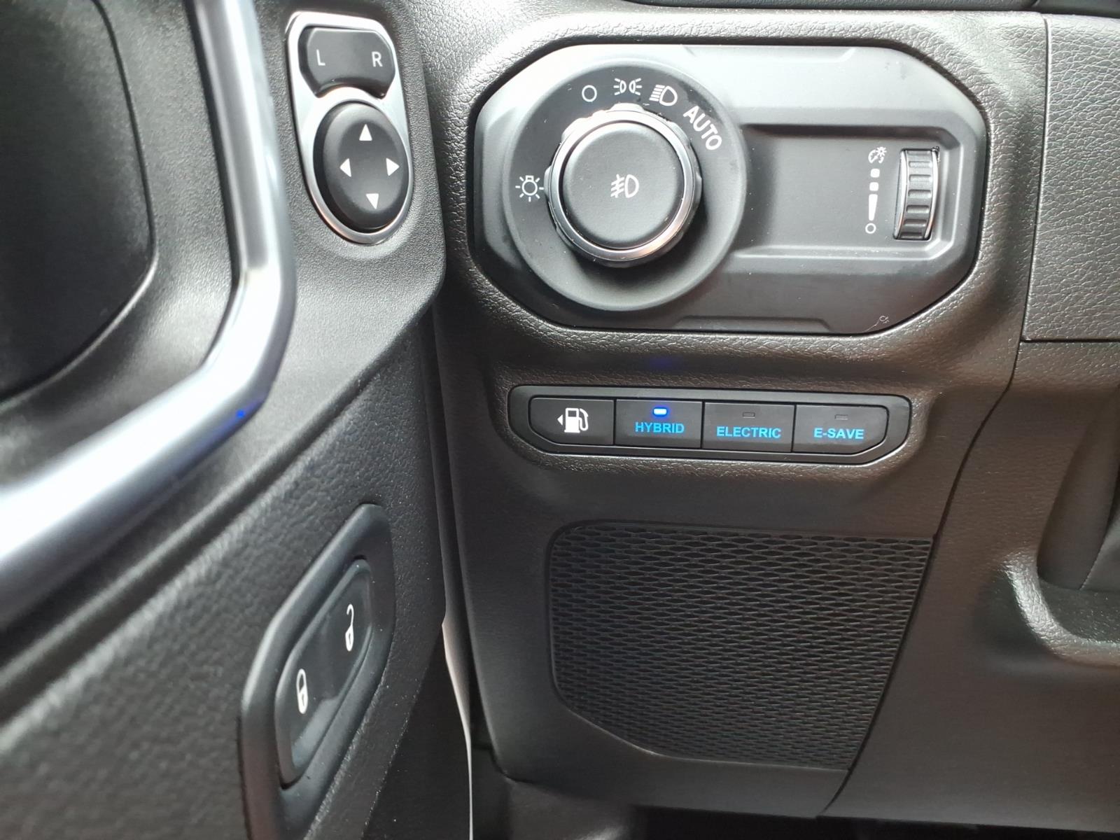 2023 Jeep Wrangler 4xe Sahara 4XE - Photo 19