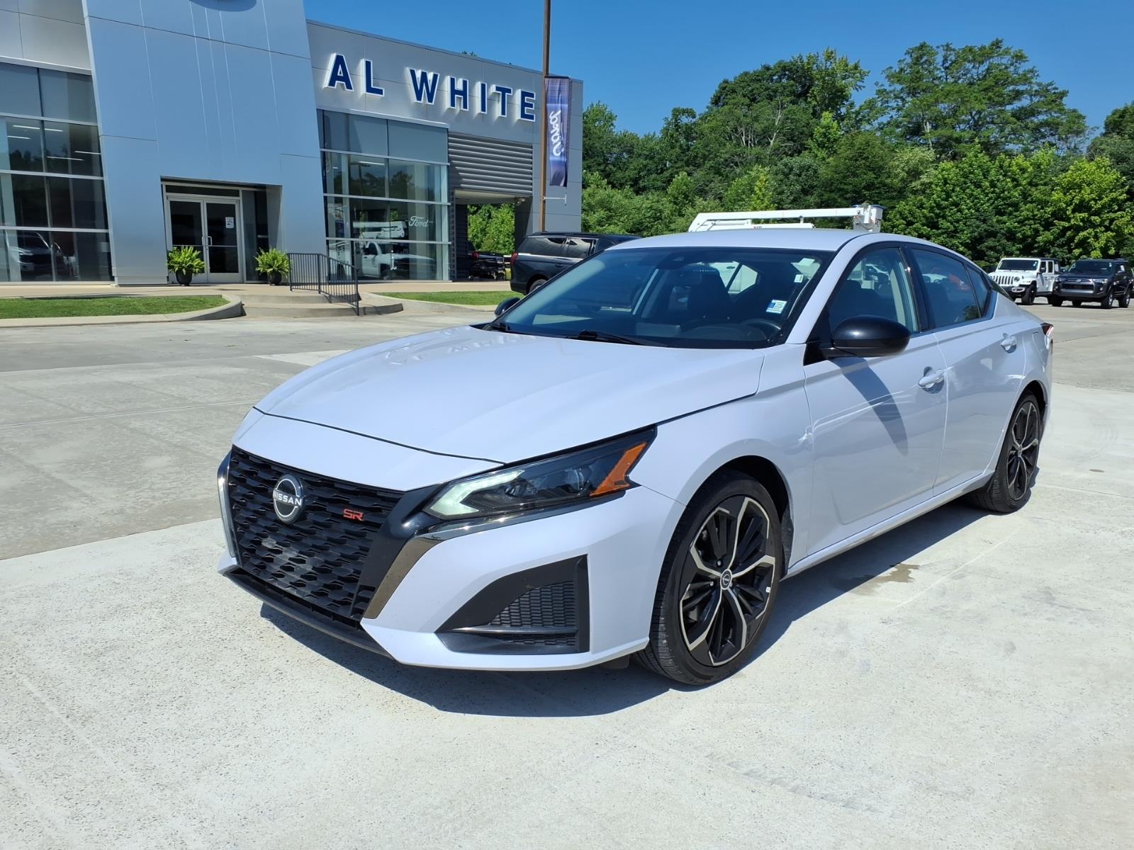 2024 Nissan Altima 2.5 SR's photo