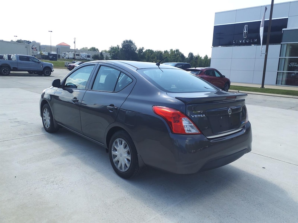 Used 2015 Nissan Versa 1.6 S+ Sedan