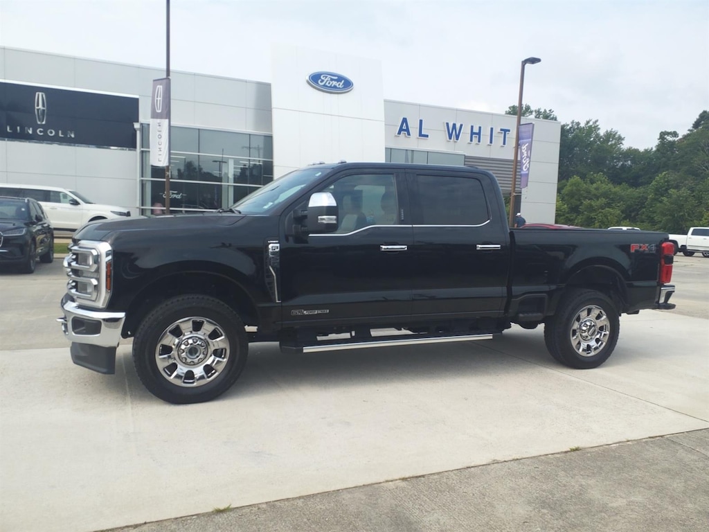 Used 2024 Ford F-250 Lariat Crew Cab Short Bed Truck