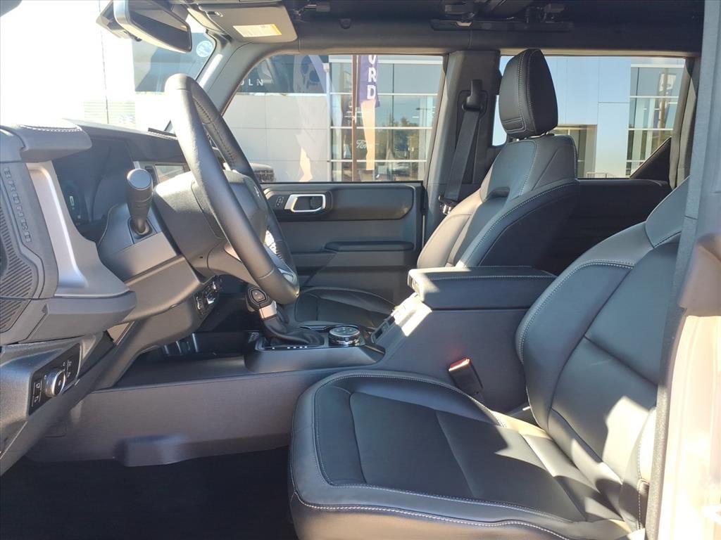 2025 Ford Bronco 4-Door Outer Banks - Photo 11