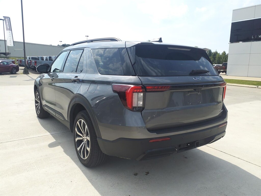 Used 2025 Ford Explorer ST-Line SUV