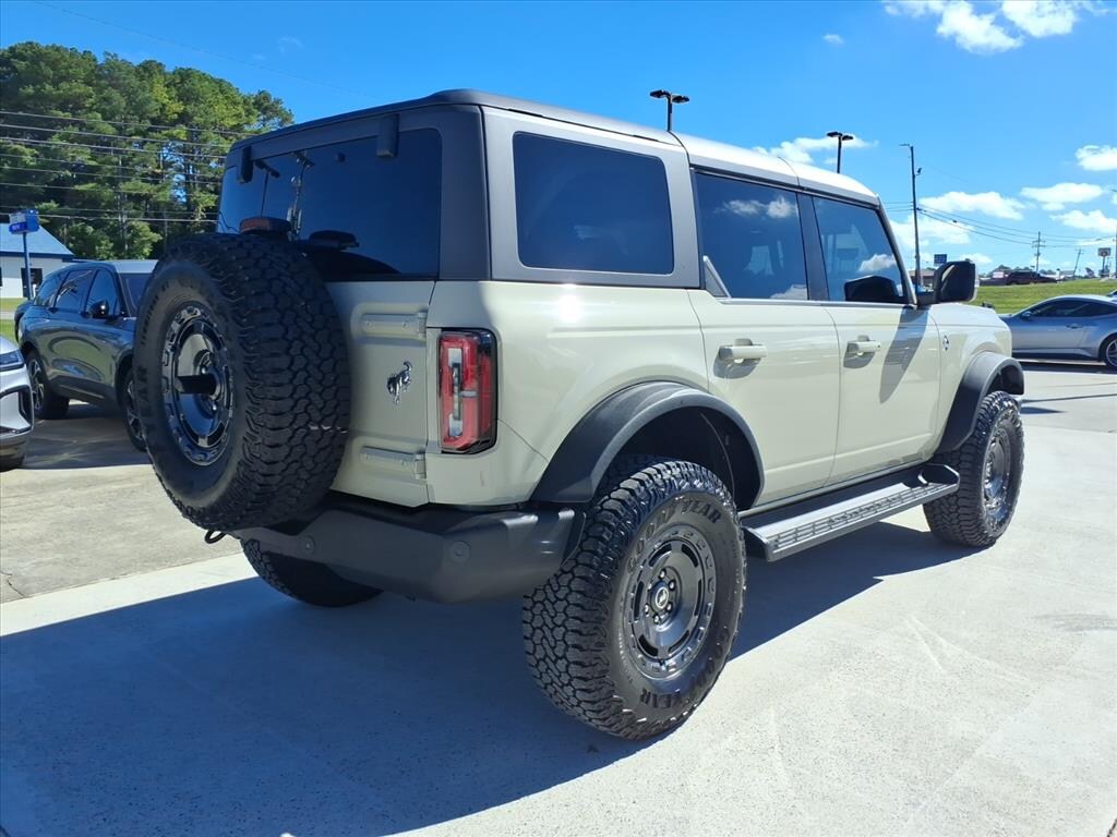 Used 2025 Ford Bronco Outer Banks SUV