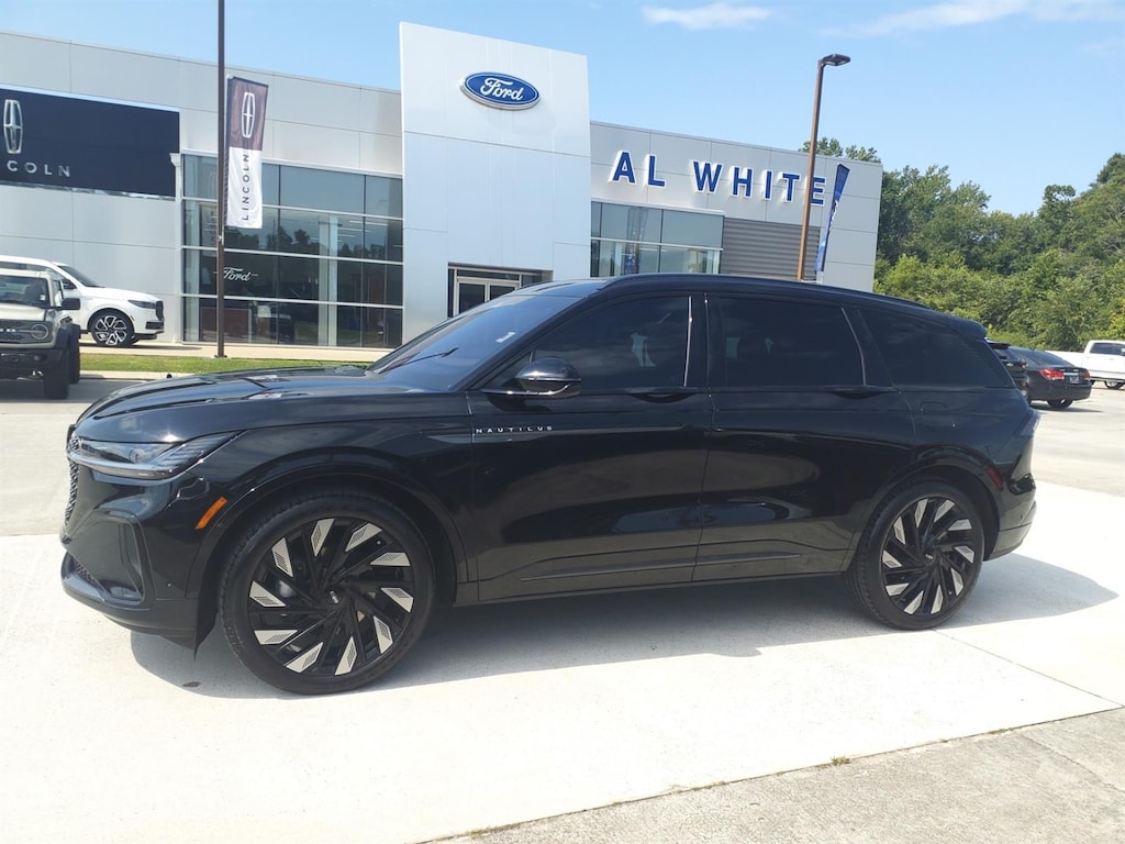 Used 2024 Lincoln Nautilus Reserve SUV