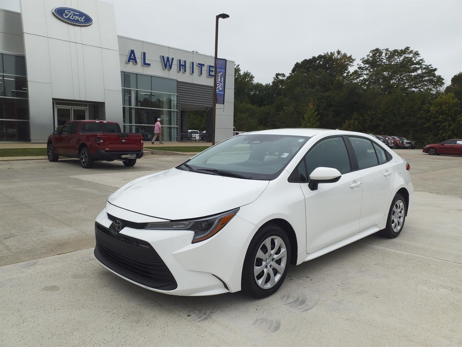 Used 2024 Toyota Corolla LE Sedan