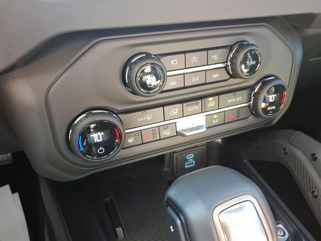 2025 Ford Bronco 4-Door Outer Banks - Photo 18
