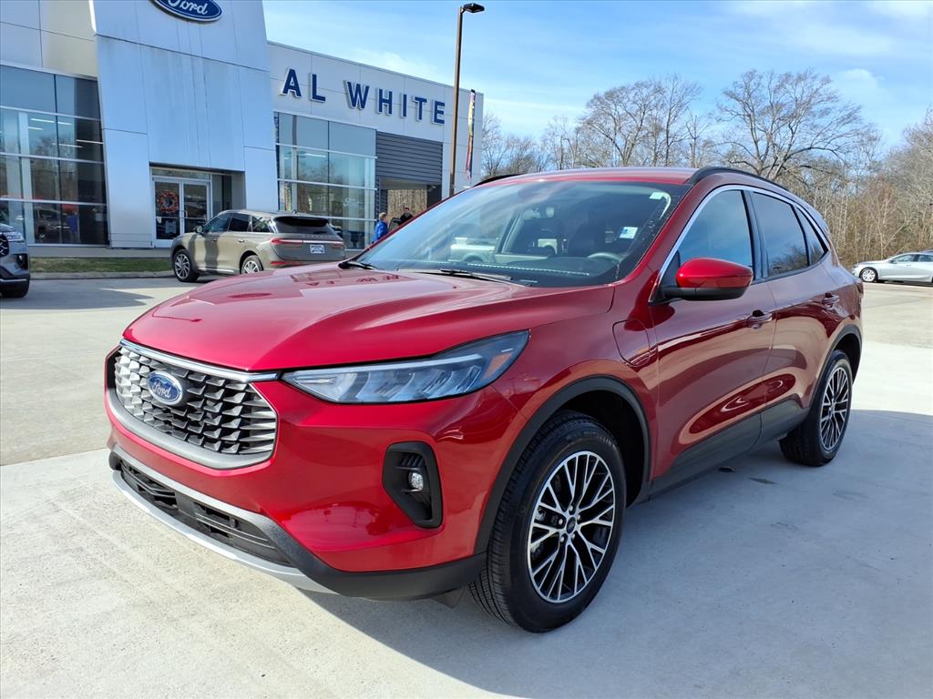 2024 Ford Escape PHEV's photo