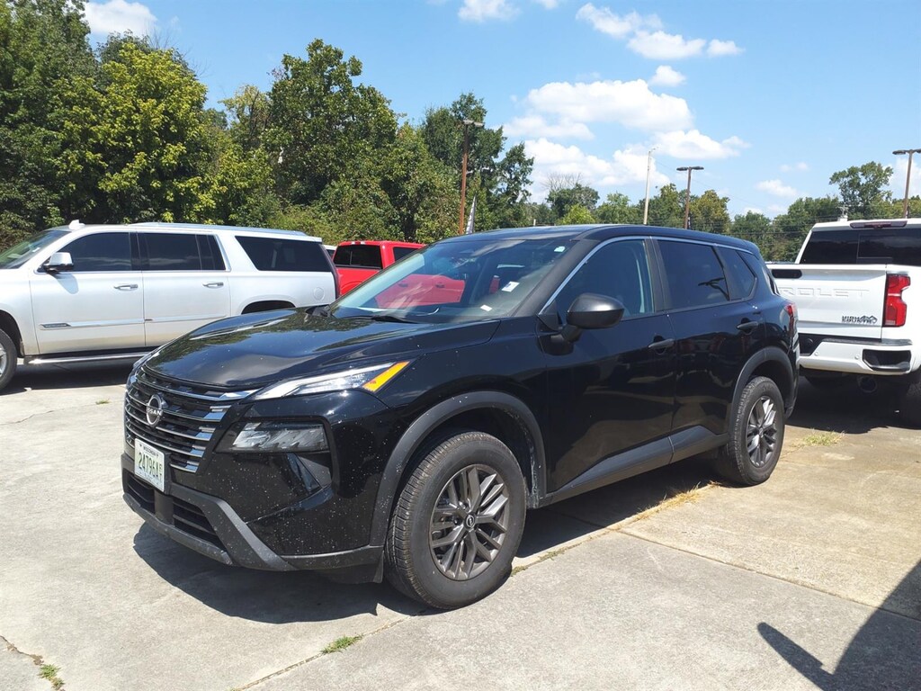 Used 2024 Nissan Rogue S SUV