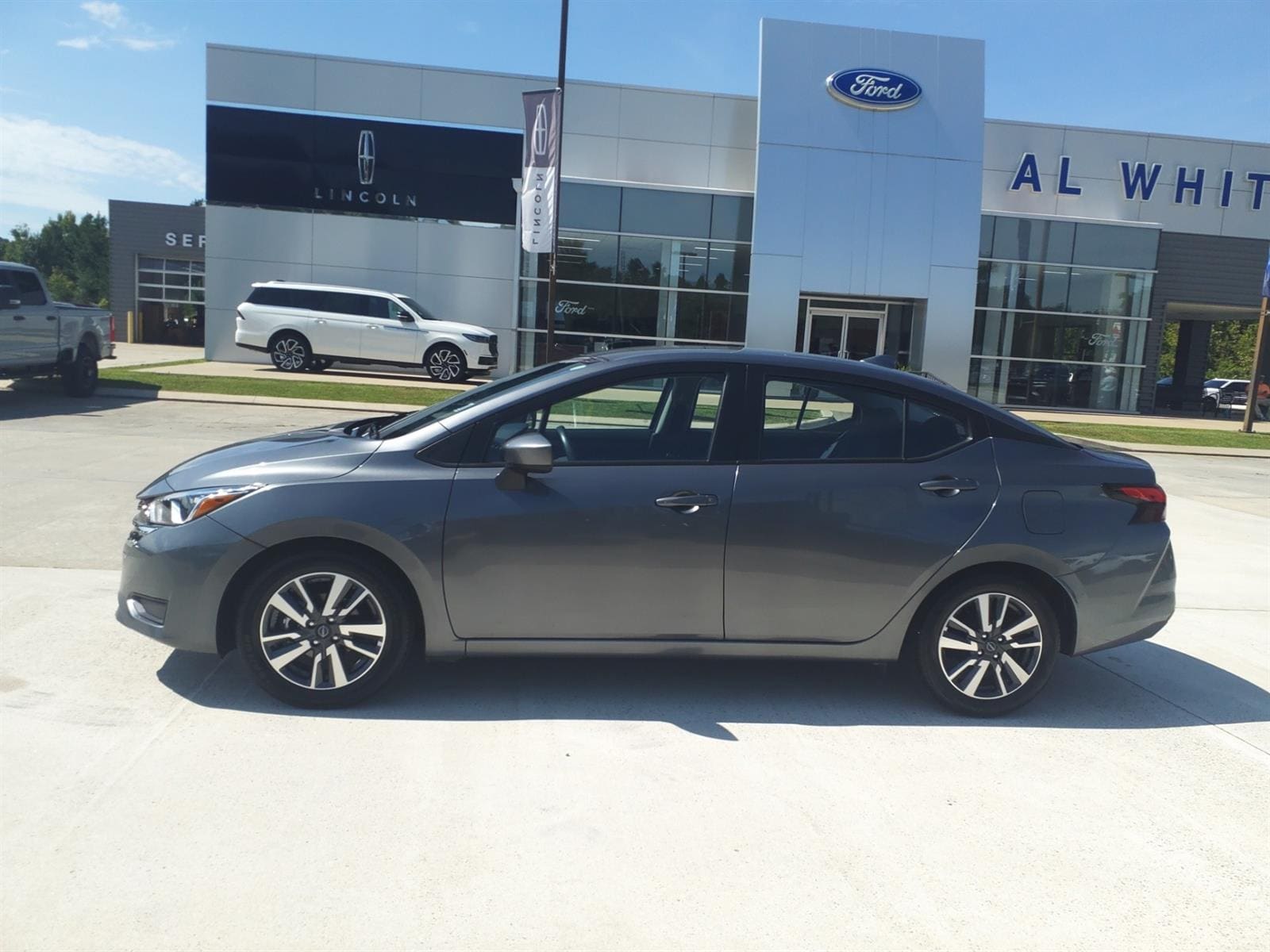 Used 2023 Nissan Versa Sedan SV with VIN 3N1CN8EV3PL858550 for sale in Manchester, TN