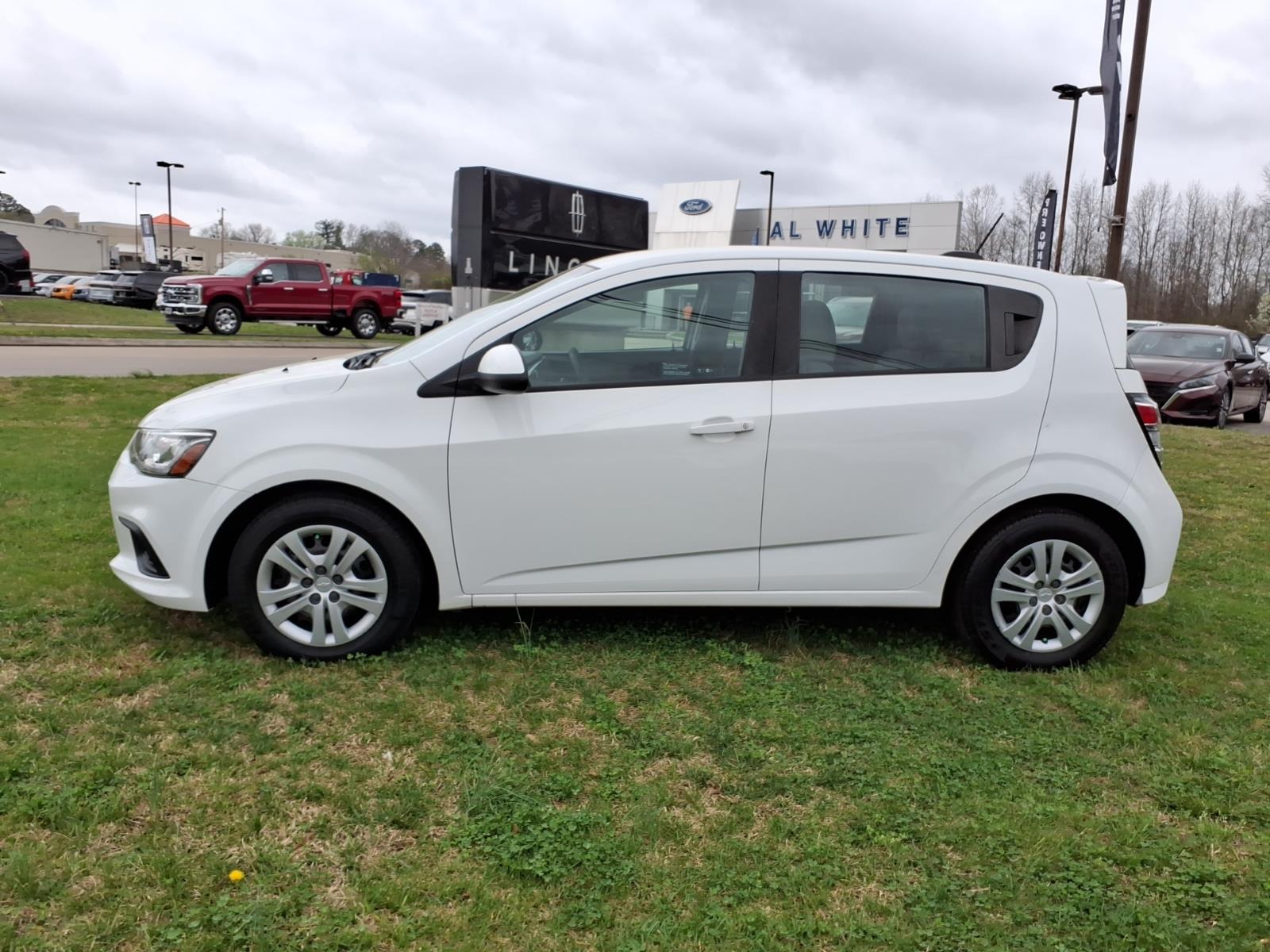 Used 2017 Chevrolet Sonic LT with VIN 1G1JG6SH3H4168959 for sale in Manchester, TN