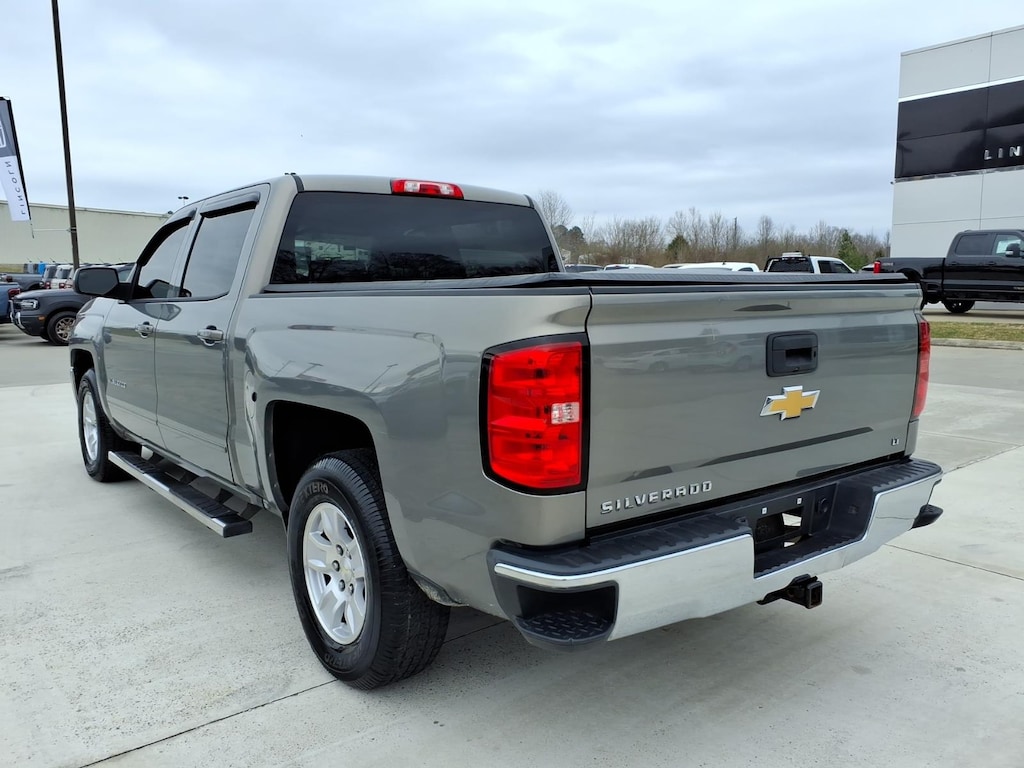 Used 2017 Chevrolet Silverado 1500 LT w/1LT Crew Cab Short Bed Truck