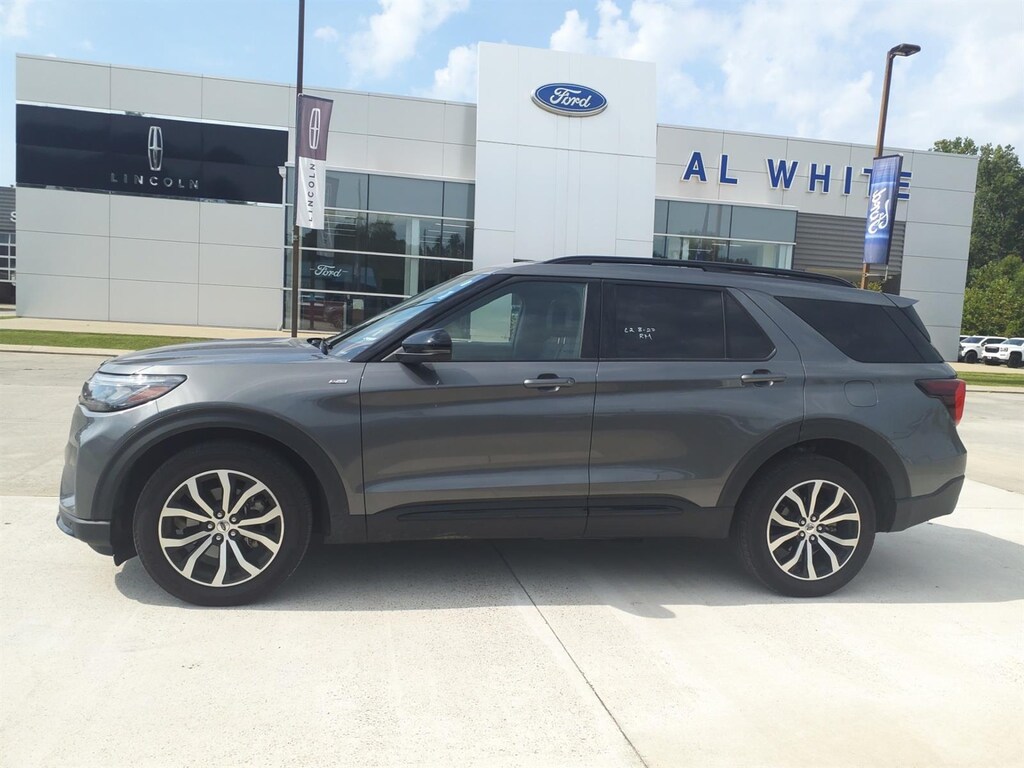 Used 2025 Ford Explorer ST-Line SUV