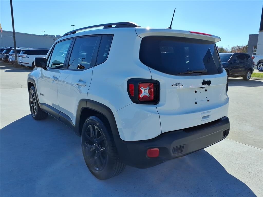 Used 2018 Jeep Renegade Latitude SUV