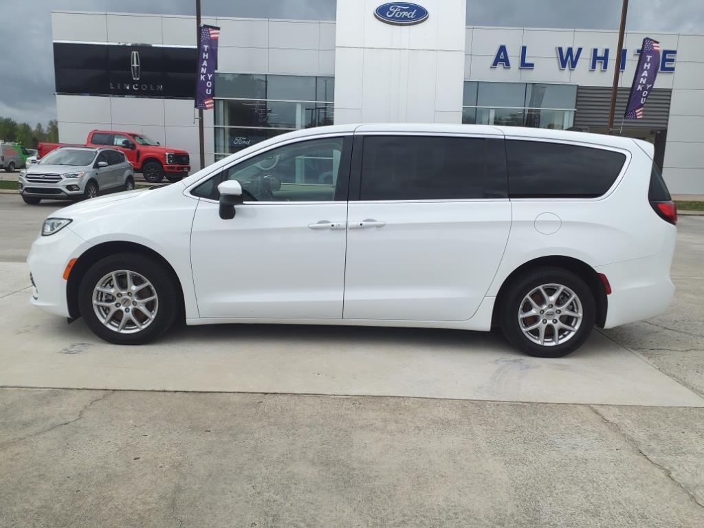 Used 2023 Chrysler Pacifica Touring L with VIN 2C4RC1BG5PR557517 for sale in Manchester, TN