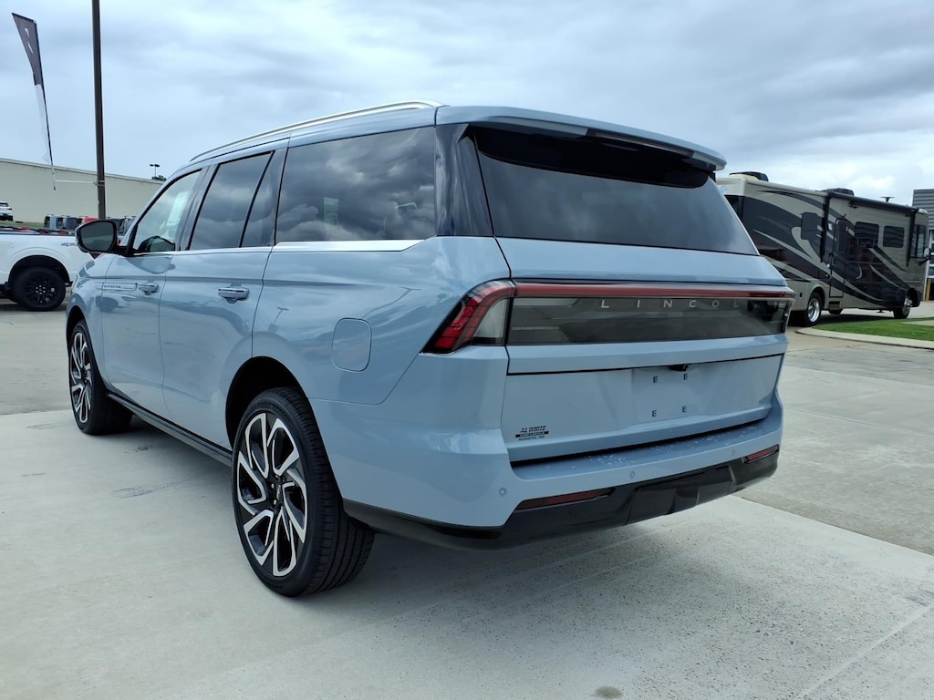 New 2027 Lincoln Navigator Reserve SUV