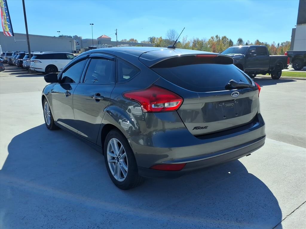Used 2018 Ford Focus SE Hatchback