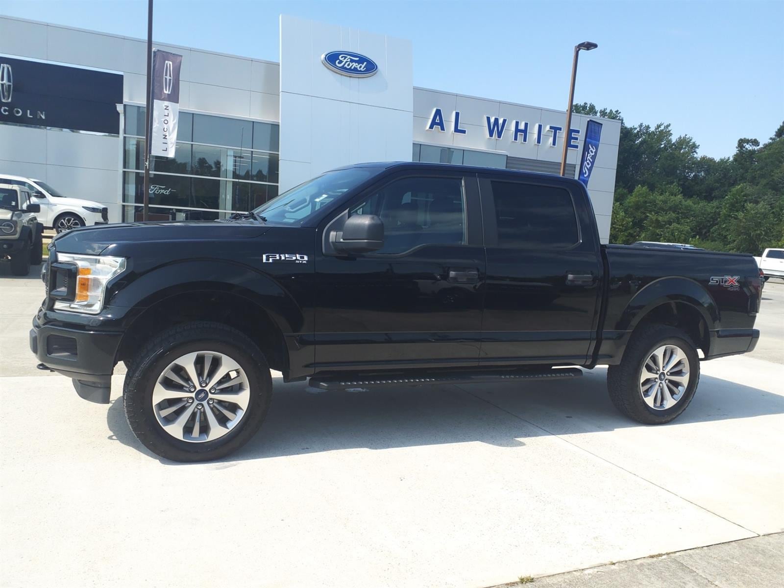Used 2018 Ford F-150 XL with VIN 1FTEW1E58JKF86886 for sale in Manchester, TN