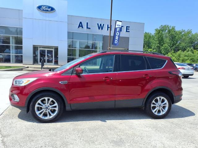 Used 2017 Ford Escape SE with VIN 1FMCU0GD0HUB14297 for sale in Manchester, TN