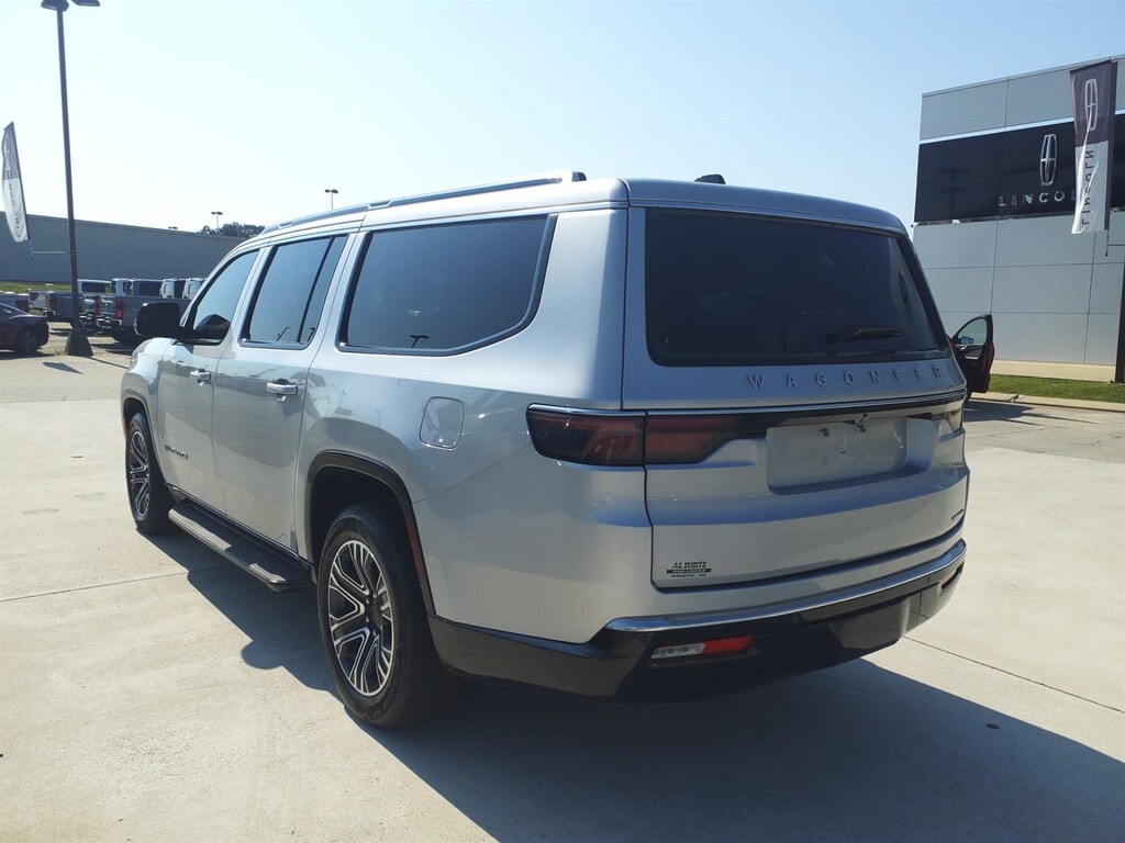Used 2024 Jeep Wagoneer L Series II SUV