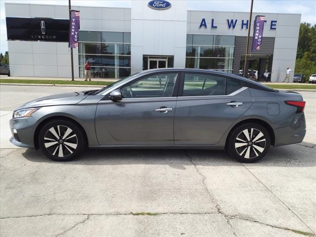 Used 2022 Nissan Altima SV with VIN 1N4BL4DV2NN387387 for sale in Manchester, TN