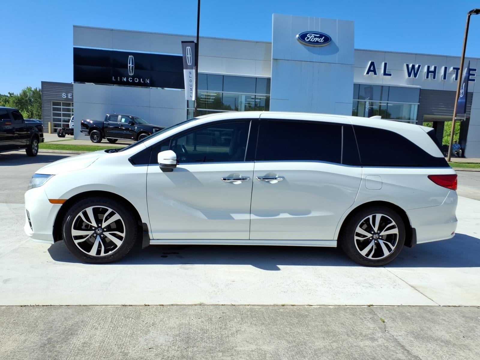 Used 2019 Honda Odyssey Elite with VIN 5FNRL6H94KB017246 for sale in Manchester, TN