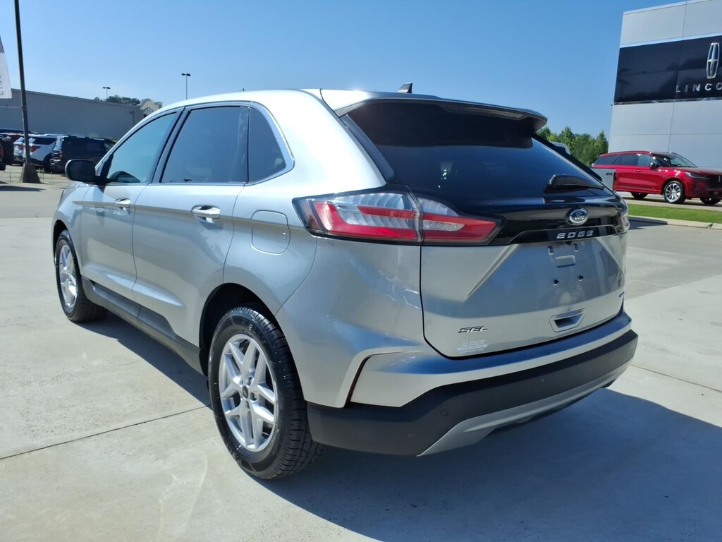 Used 2024 Ford Edge SEL SUV